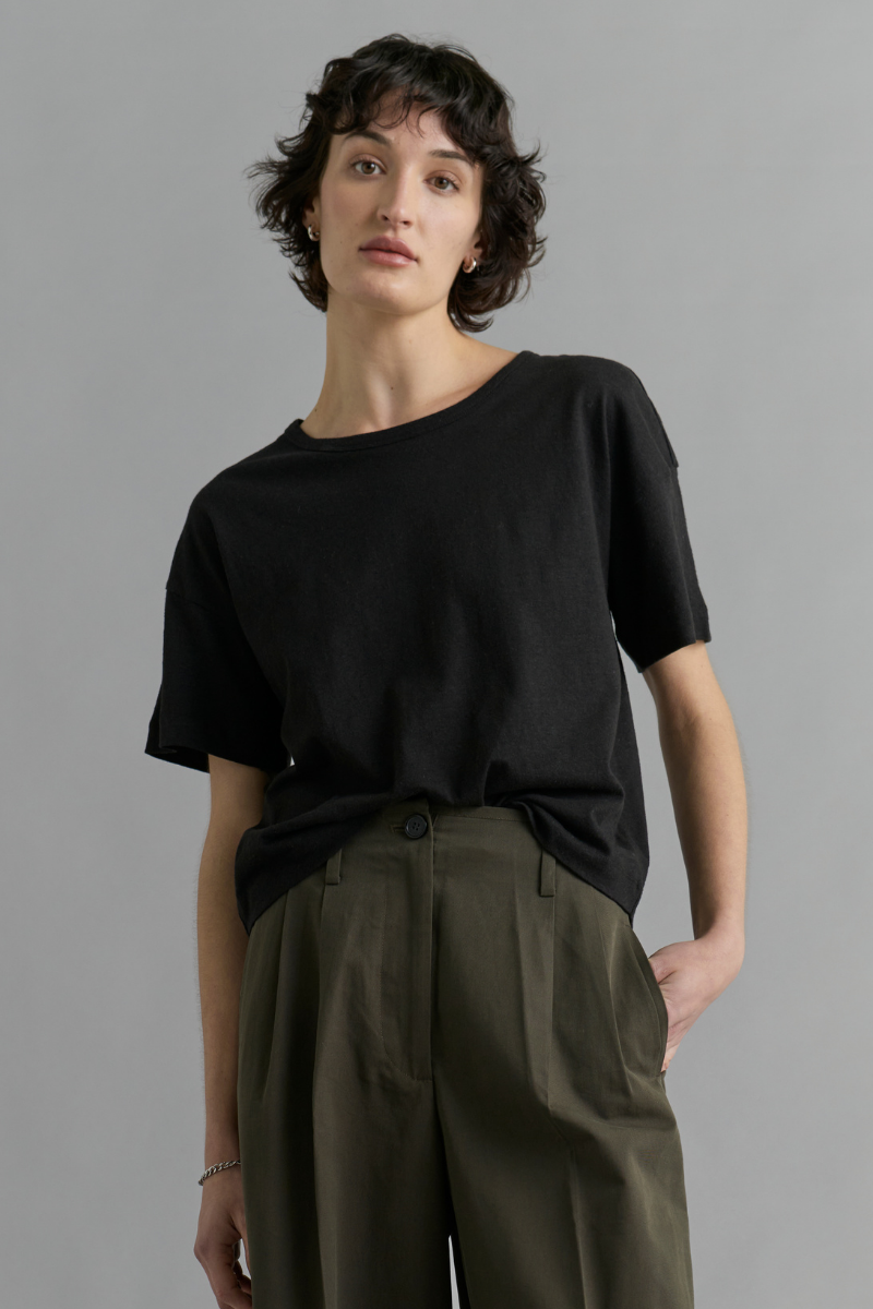 Black Joben Hemp Cotton Cropped Tee