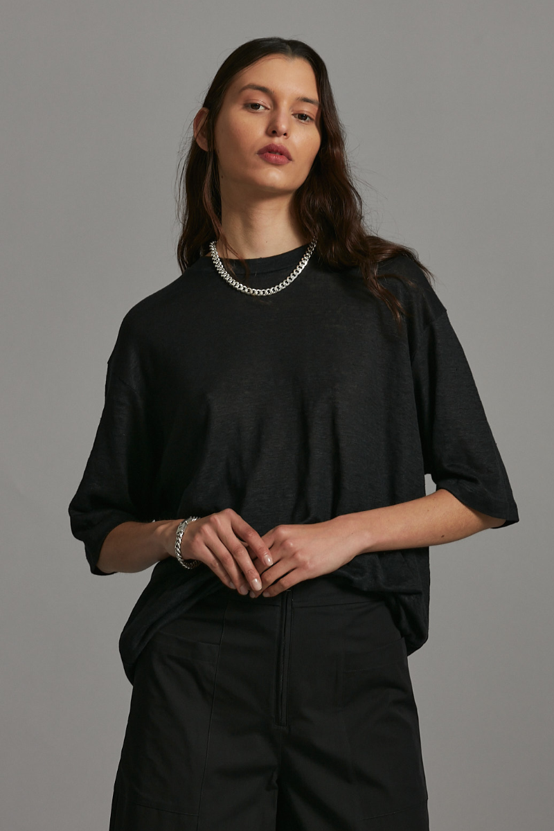 Black Cass GenderU Hemp Tee