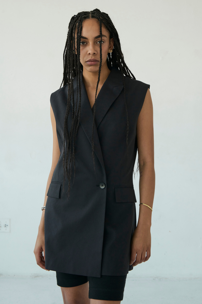 Black Aria Sleeveless Jacket