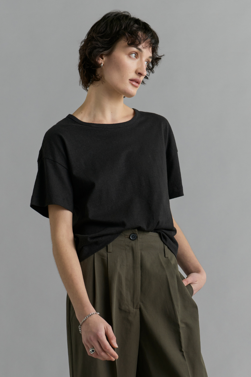 Black Joben Hemp Cotton Cropped Tee