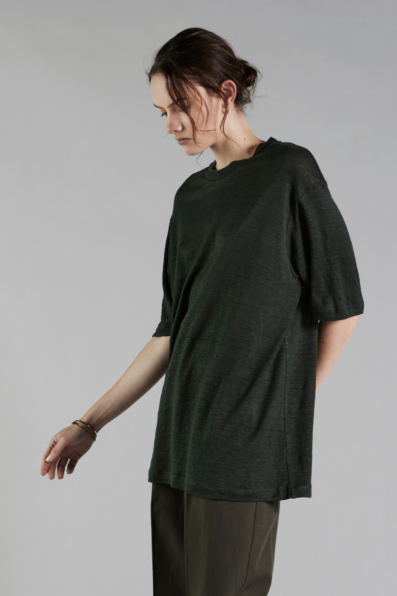 Dark Green Cass GenderU T-Shirt