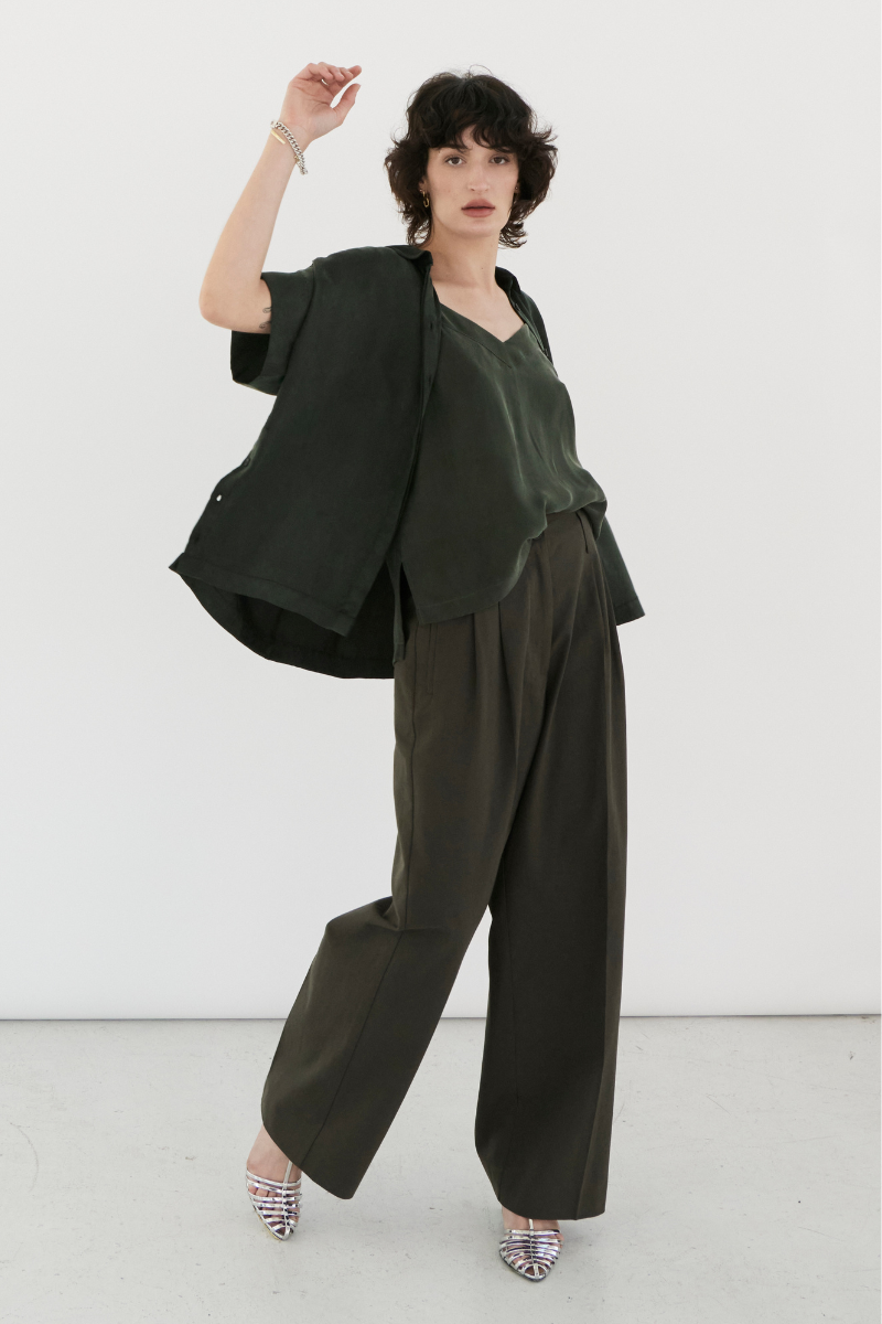 Rich Khaki Sculpture Pants