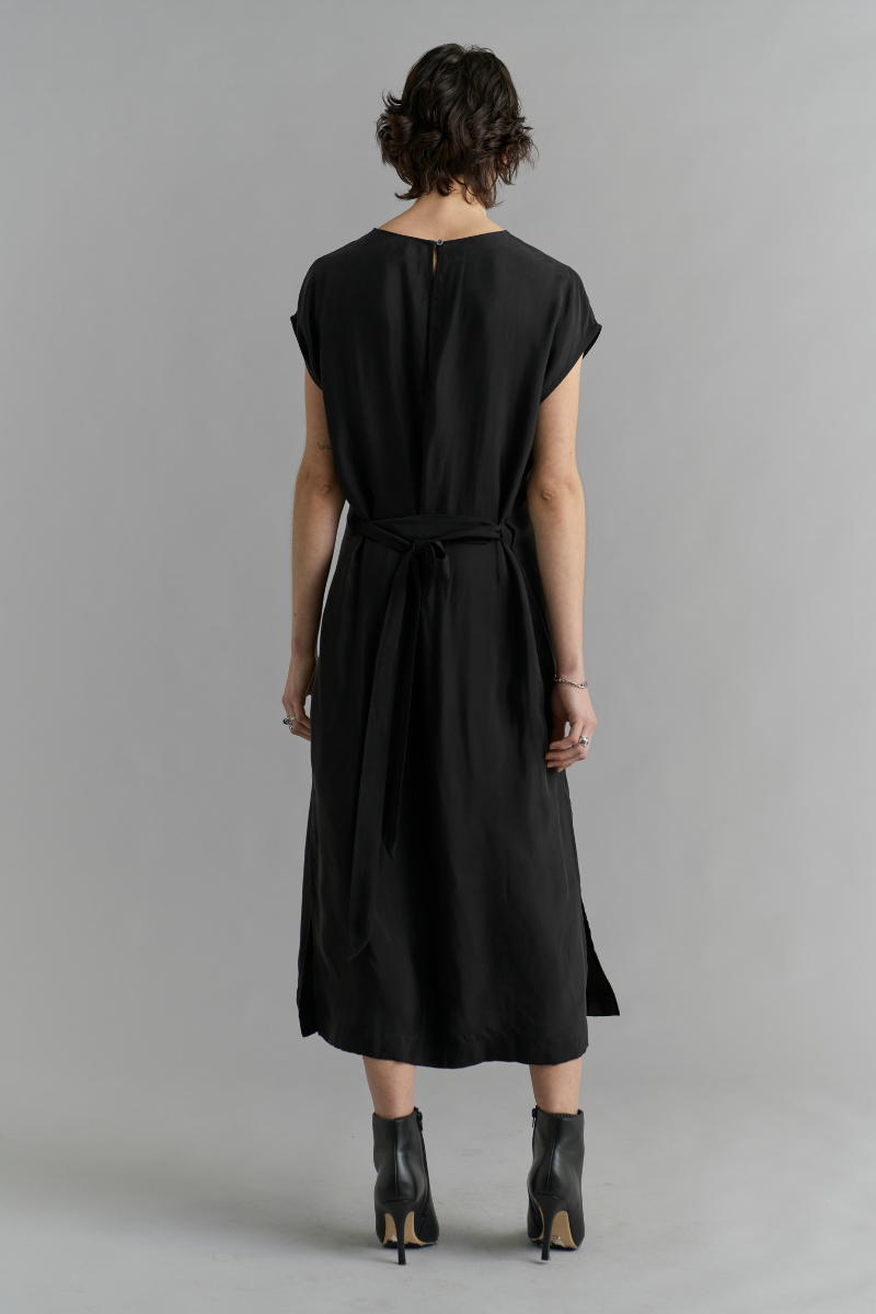 Black Escape Cupro Viscose Dress