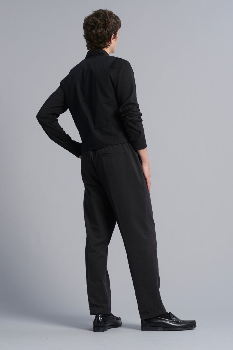 Black Isham GenderU Vest