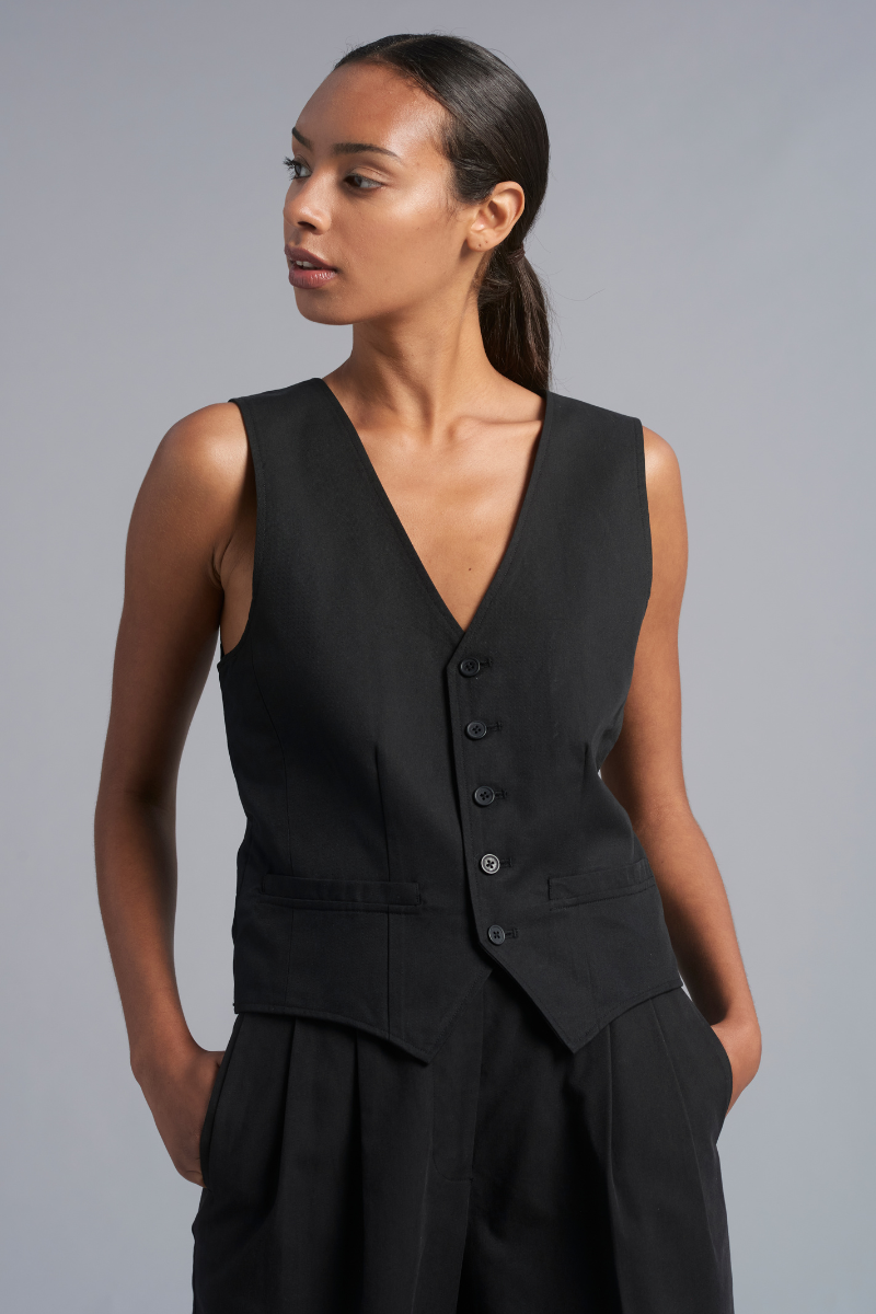 Black Isham GenderU Vest