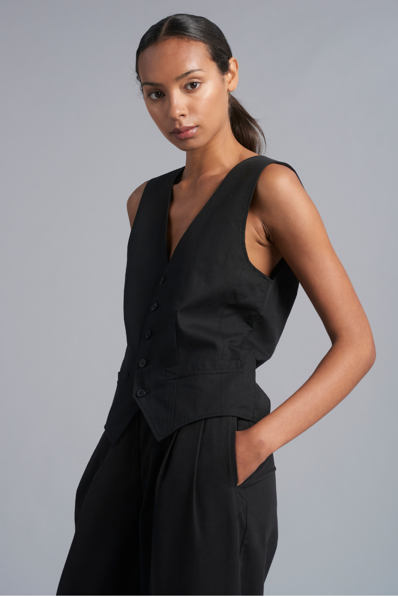 Black Isham GenderU Vest