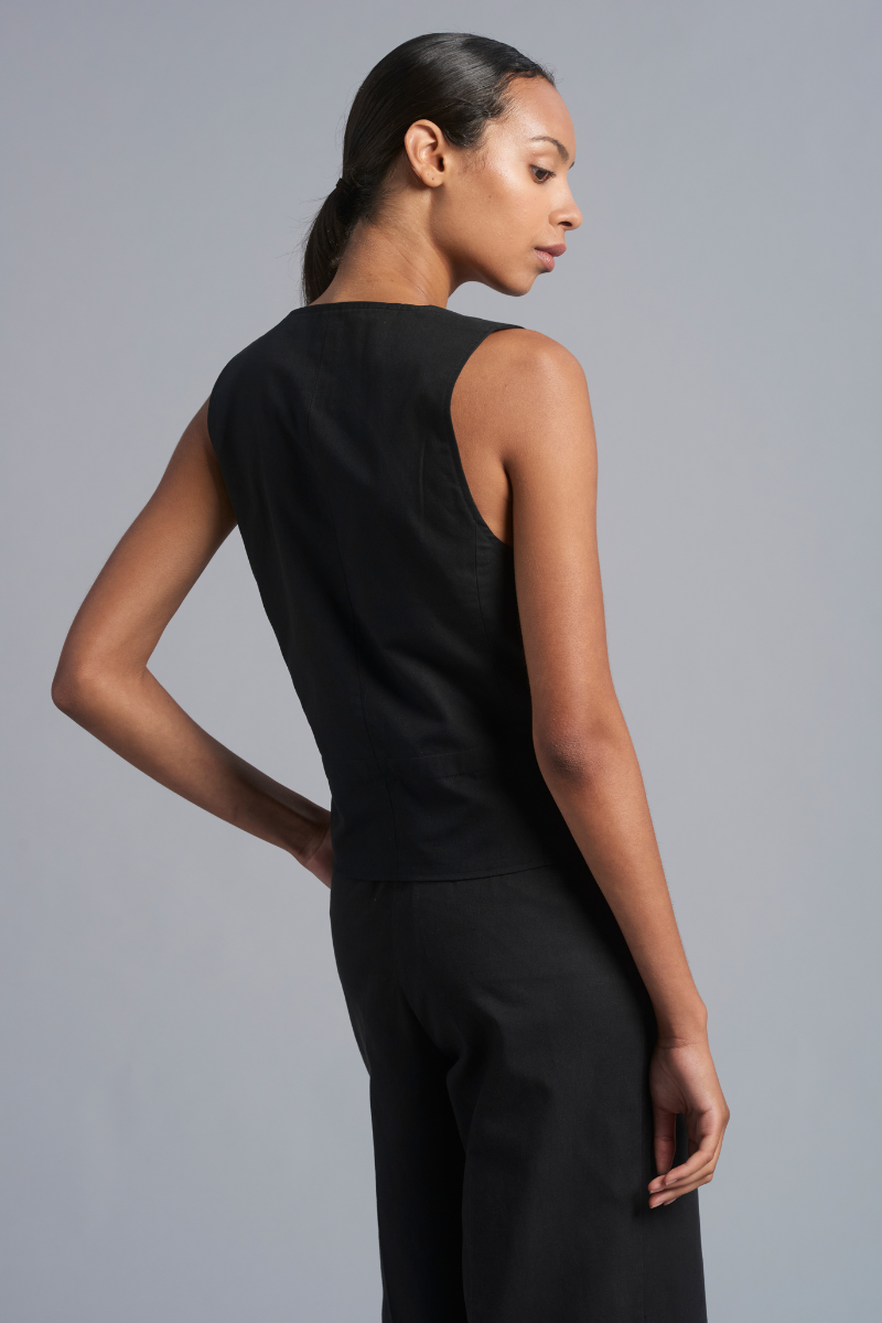 Black Isham GenderU Vest