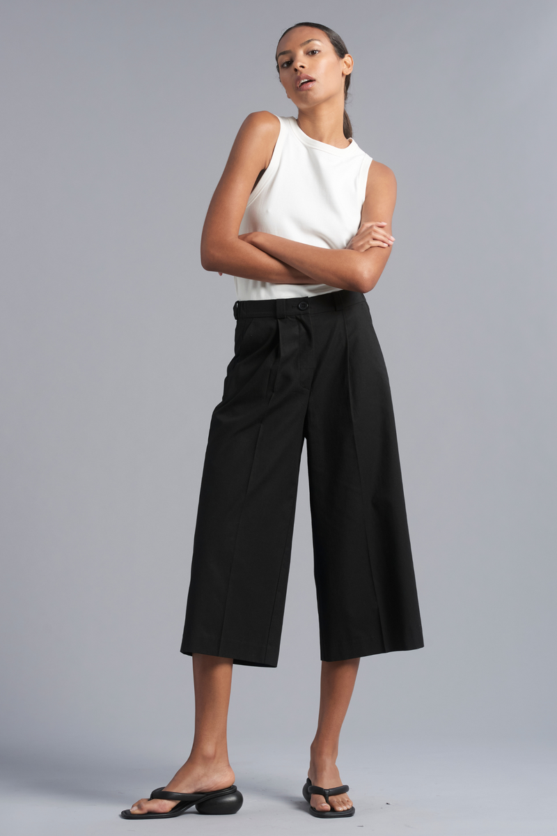 Black Kumo Tencel™ Crop Wide Leg Pant