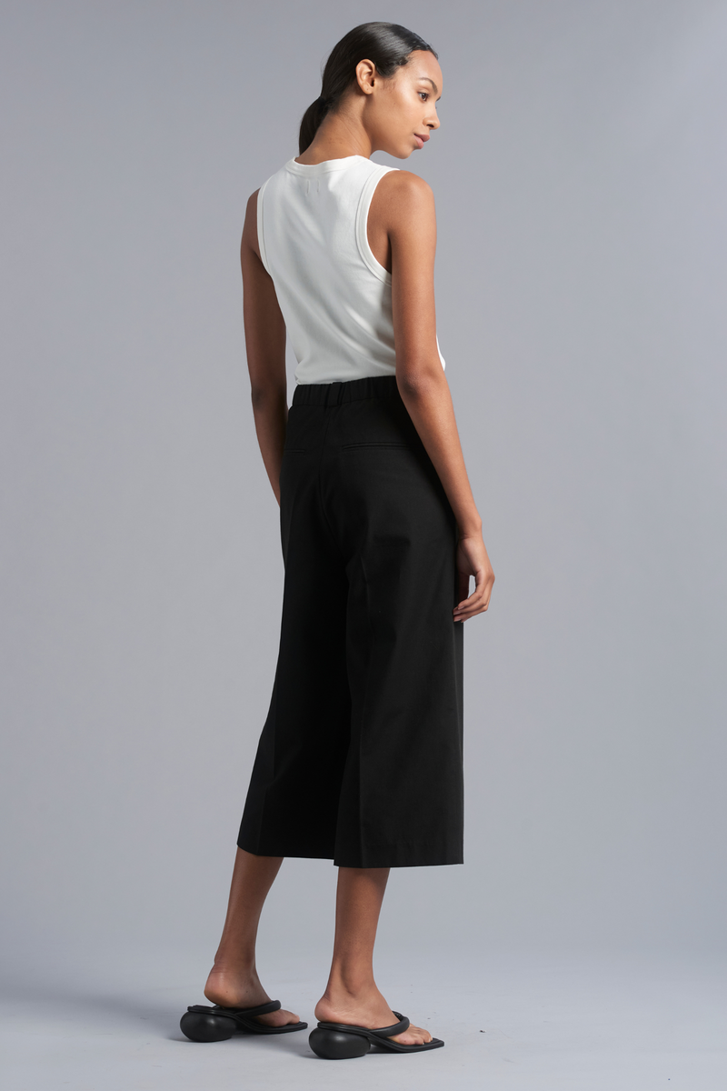 Black Kumo Tencel™ Crop Wide Leg Pant