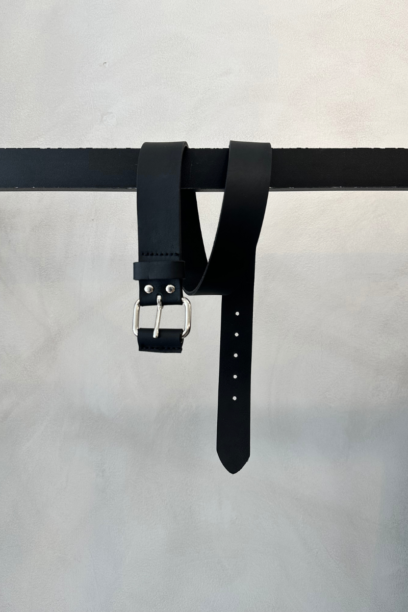 Black Onyx GenderU Leather Jeans Belt