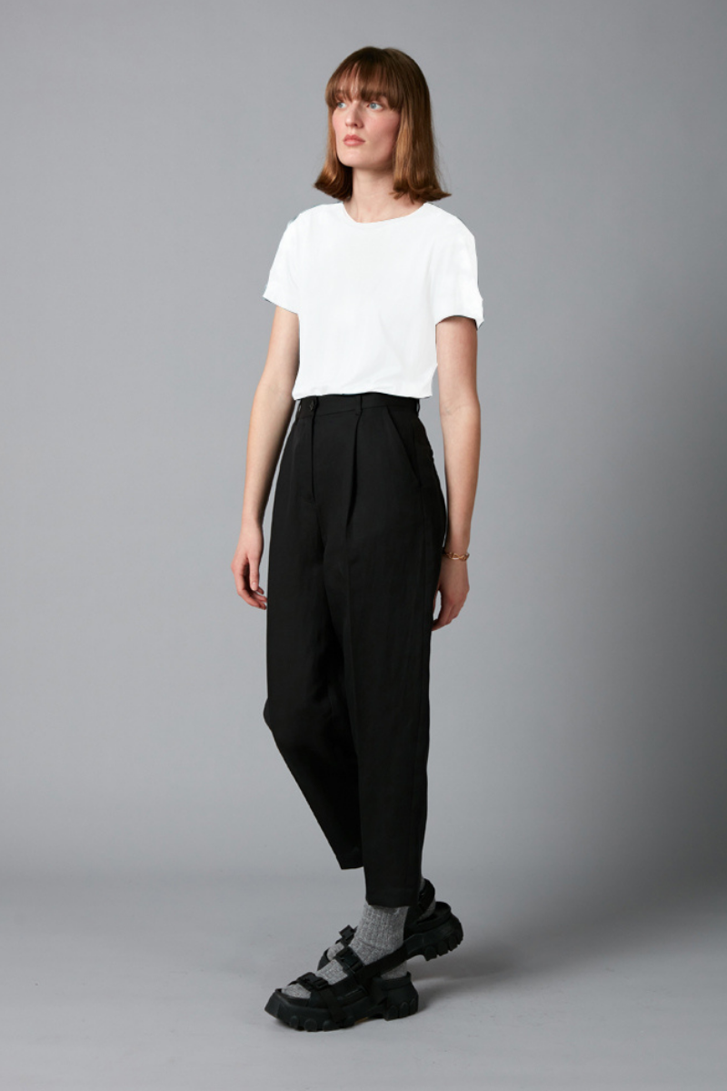 Black Float Tencel Linen Pants