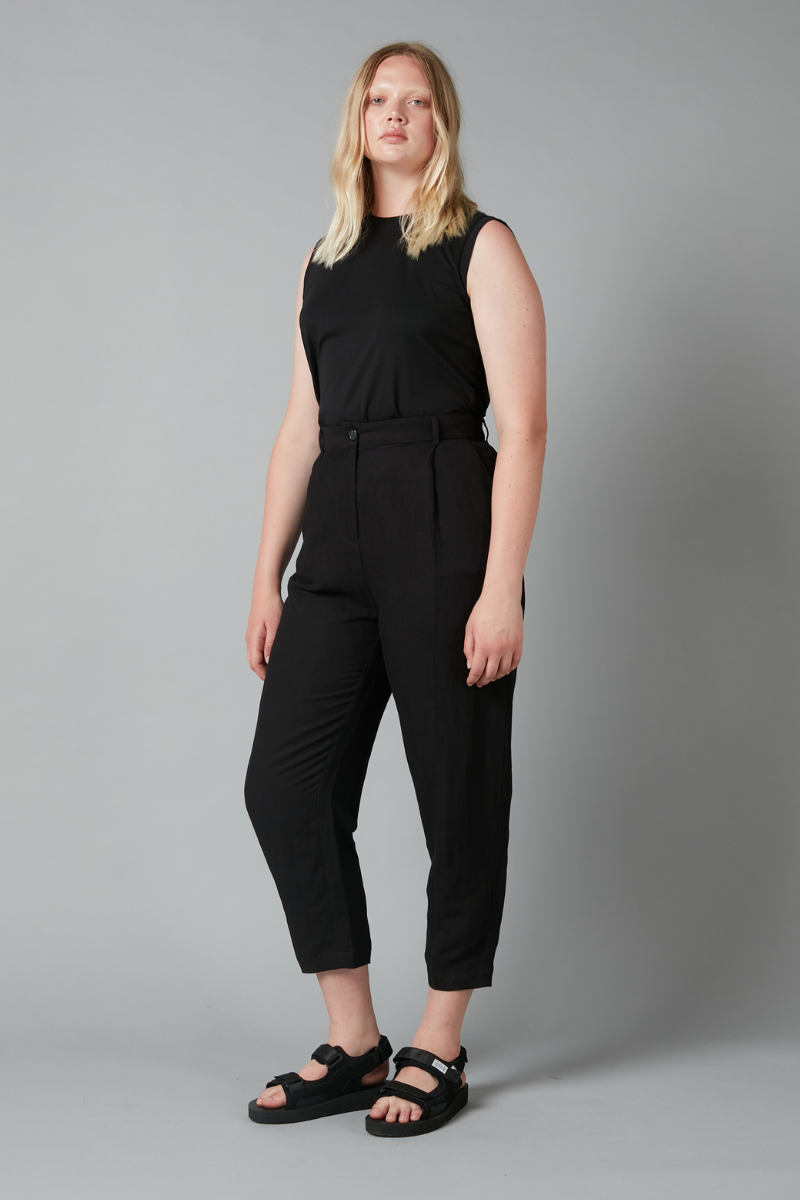 Black Float Tencel Linen Pants